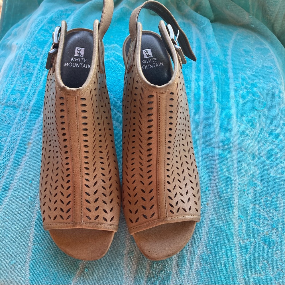 White mountain Sandals with chunky heels